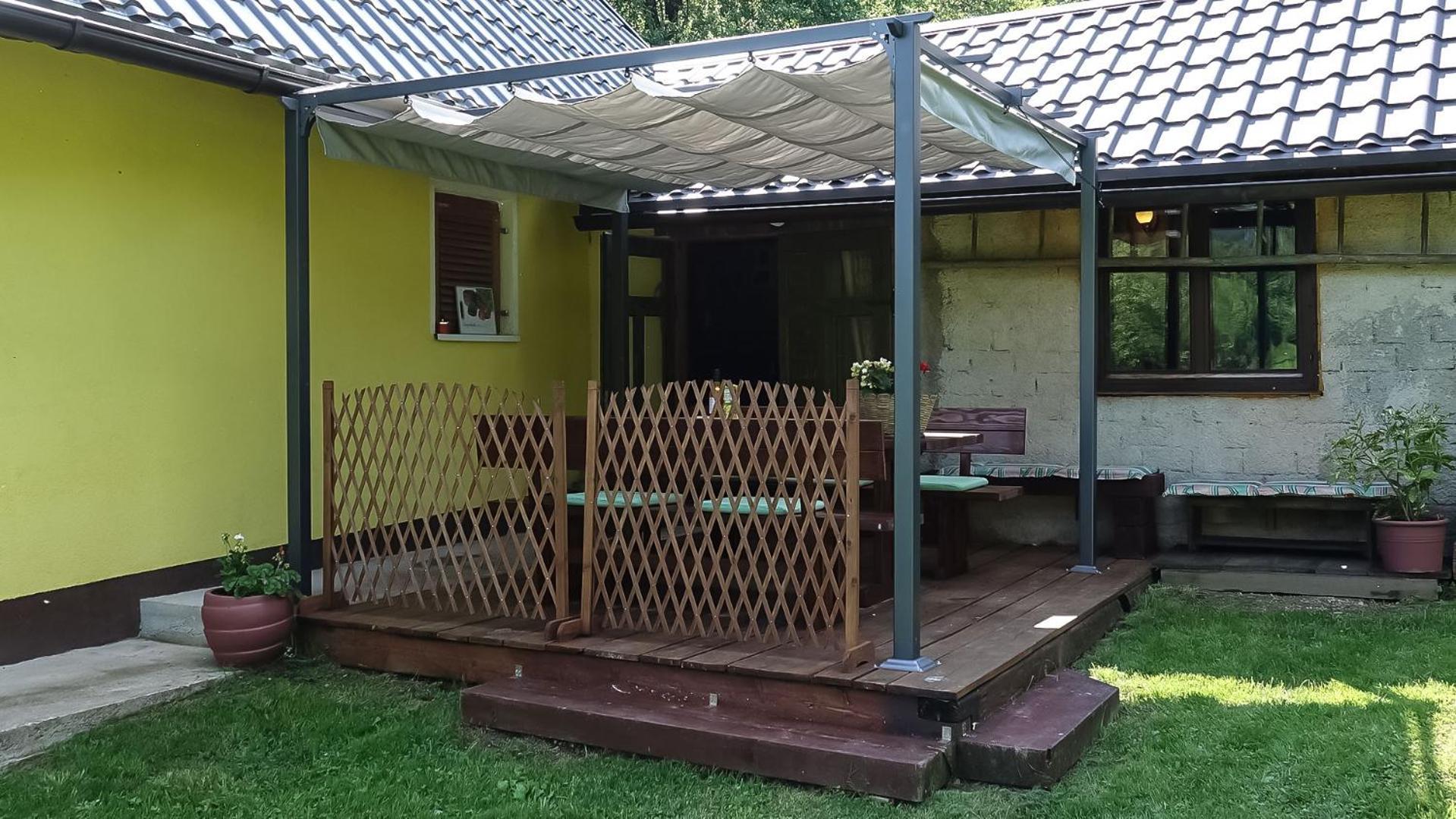 Kuca Za Odmor Forest Dream U Blizini Rijeke Kupe Plesce Exterior photo